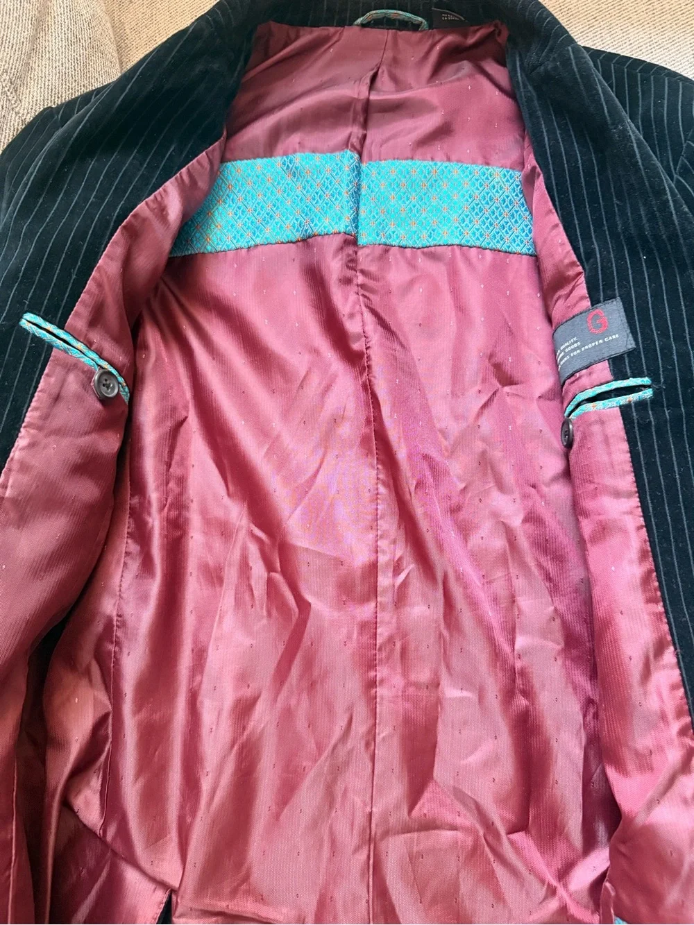 Guess men’s crushed